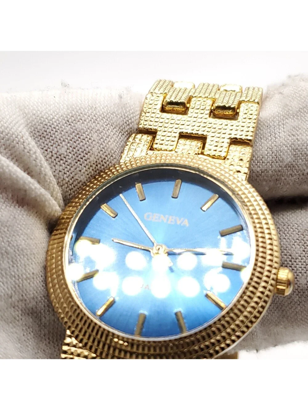 Geneva Quartz Watch Women 31mm Gold Tone Blue Dial New Battery
